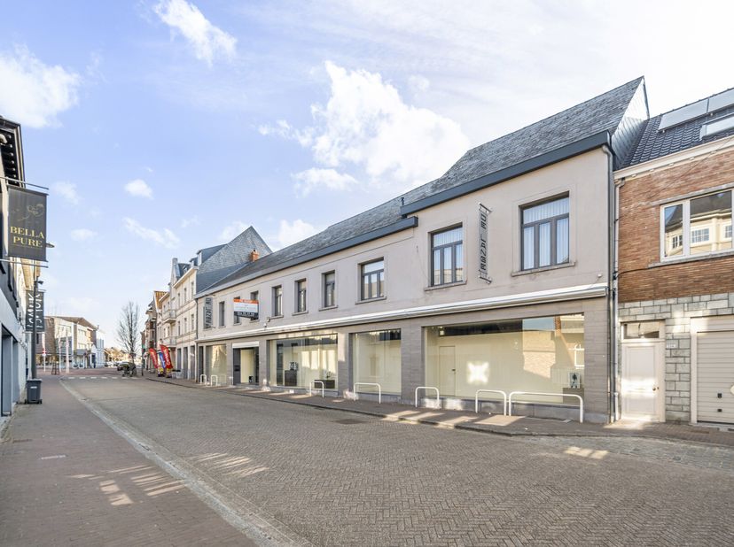 Bien professionnel à vendre
                    à 2260 Westerlo