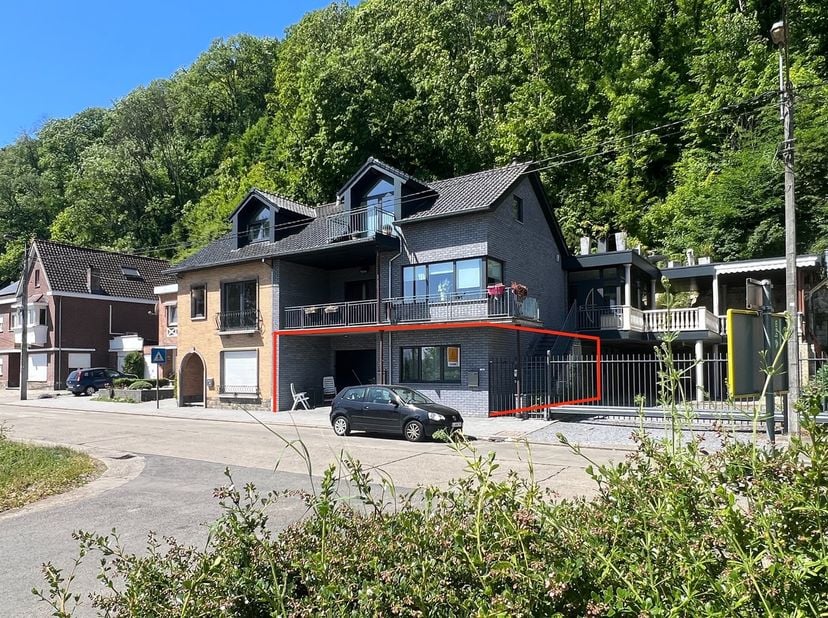 Appartement à vendre
                    à 4600 Lanaye