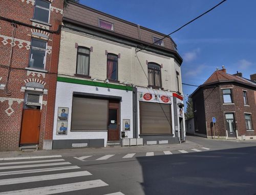                                         Maison à vendre à La Louvière, € 330.000
