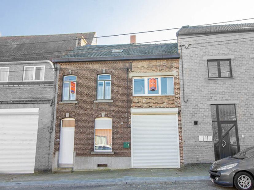 Huis te koop
                    in 6040 Jumet