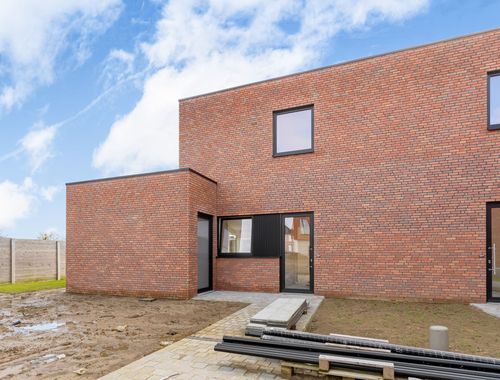                                         Woning te koop in Wevelgem, € 333.363,89
