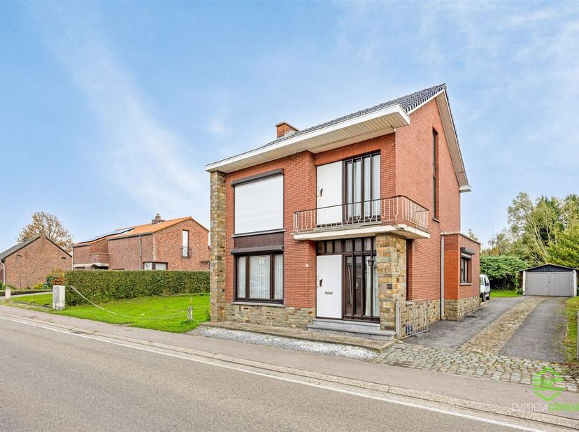 + Als u op onze eigen website (www.empresaconsult.be) naar deze woning doorklikt, vindt u alle info en een volledige 360° impressie! +&lt;br /&gt;
Rustig ge