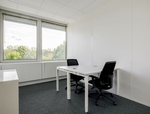                                         Kantoorgebouw te huur in Waterloo, € 439
