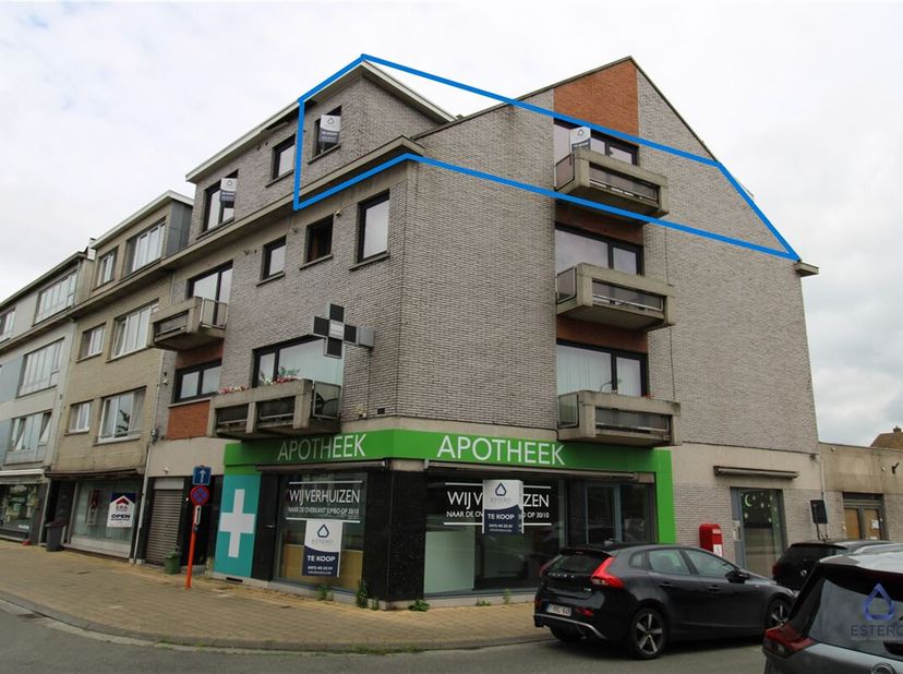 Welkom in dit charmante appartement in het hart van Zelzate, ideaal voor wie op zoek is naar een knusse woonruimte met alle nodige voorzieningen binne