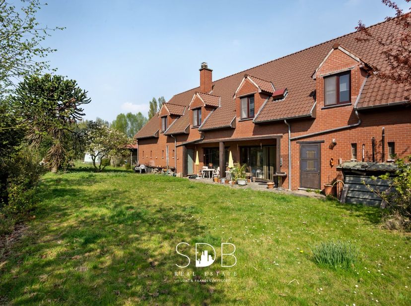 Maison à vendre
                    à 9750 Huise