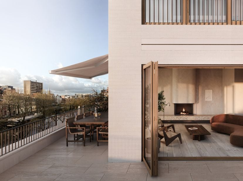 Exclusieve penthouse op een absolute toplocatie met weids zicht over water.&lt;br /&gt;
&lt;br /&gt;
Voor meer informatie mail naar info@carloeggermont.be &lt;br /&gt;