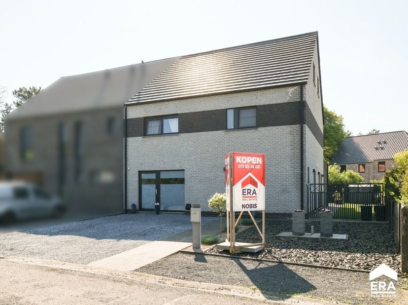 [[ CE BIEN PARTICIPE À LA JOURNÉE MAISONS OUVERTES ERA LE 14/6 DE 13:00 À 14:00 ]]&lt;br /&gt;
Ce bien participe à la Journée Maisons Ouvertes ERA. Visitabl