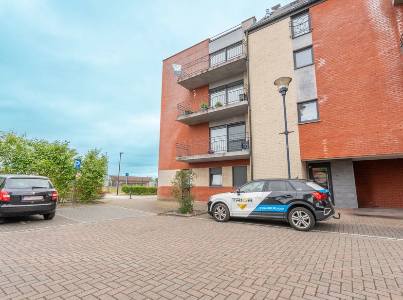*** OPTION - DANS l&#039;ATTENTE DE LA SIGNATURE DU COMPROMIS *** TRIOR Nivelles vous propose cet agréable appartement à deux pas de la gare et de toutes c