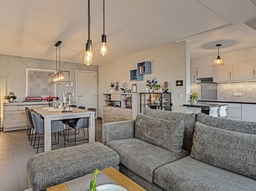 Dit prachtige appartement te koop in Beerzel met een oppervlakte van 125m² heeft alles wat je nodig hebt.&lt;br /&gt;
Ruimte, comfort, parking en vlotte ber