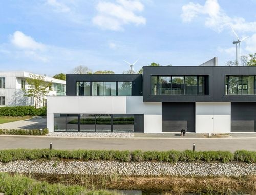                                         Bedrijfsgebouw te huur in Hasselt, € 3.500
