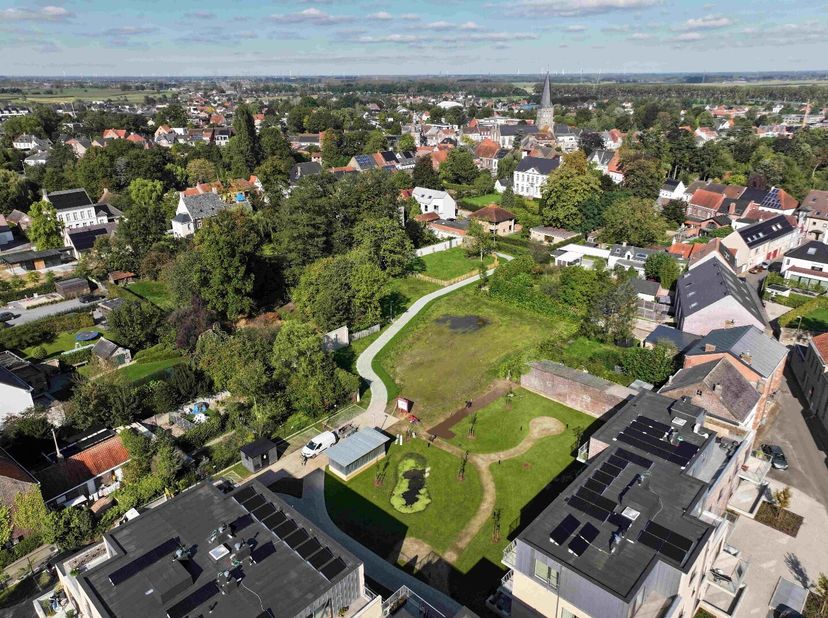 TE KOOP: LAATSTE BOUWGRONDEN - zonder bouwverplichting&lt;br /&gt;
Exclusieve bouwgronden te koop! In het groene hart van Lievegem vind je de laatste 3 besc