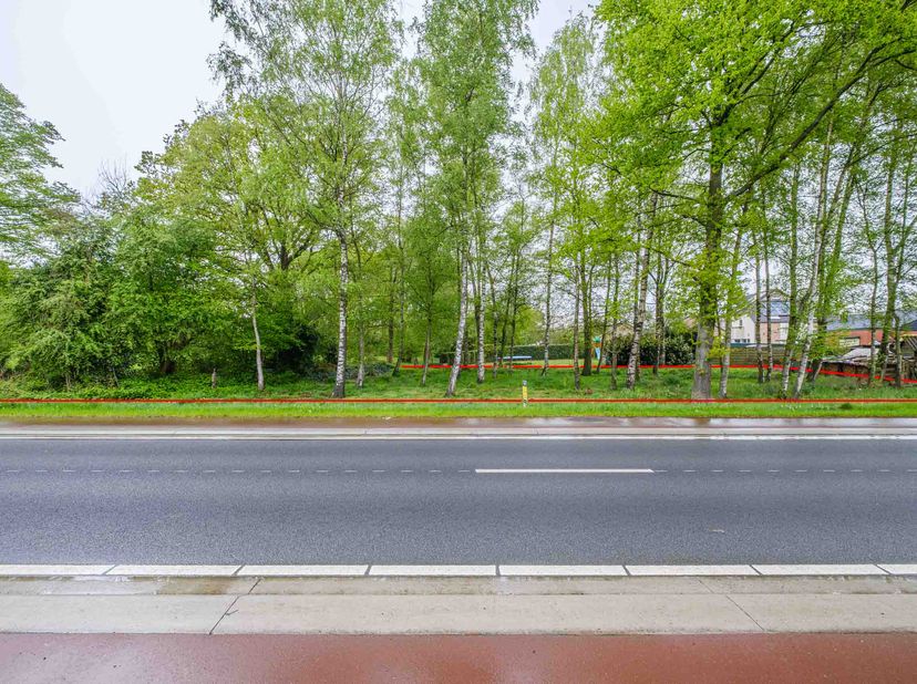 Perceel grond in woongebied