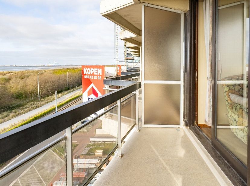 Blankenberge: Studio avec terrasse et vue sur la mer à vendre à Blankenberge Cette agréable studio avec vue sur la mer à vendre, situé au 183, A. Ruze