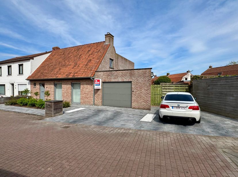 U kan een bezoek inplannen op de kijkdag van zaterdag 10 mei via deze link: https://bit.ly/4jvM7Gv en de vastgoedvideo bekijken via deze link https://