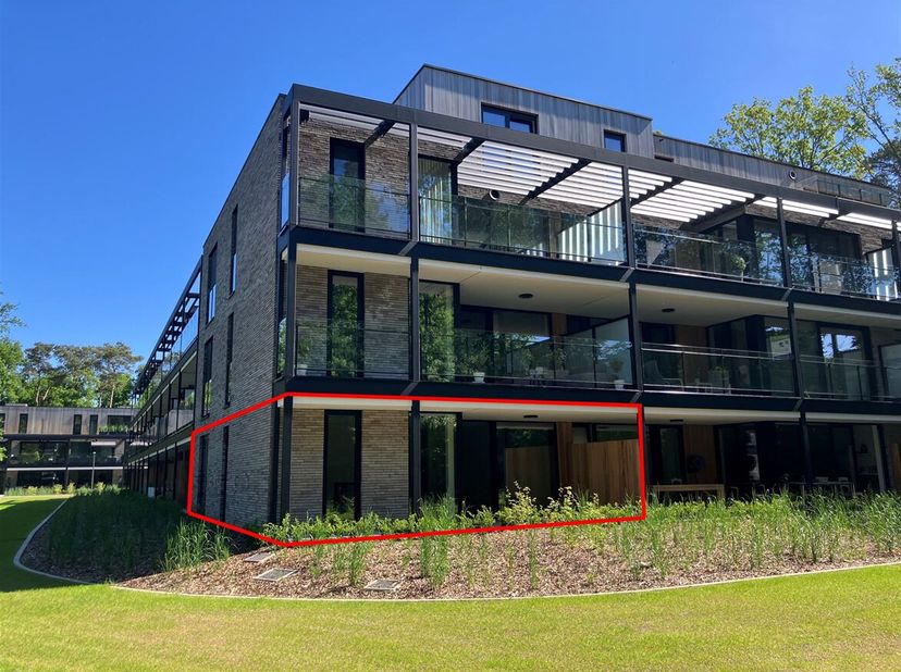 Prachtig nieuwbouw appartement met 2 slaapkamers en terras.&lt;br /&gt;
Enkel op afspraak te bezichtigen via het verhuur platform.&lt;br /&gt;
Ligging: Het appart