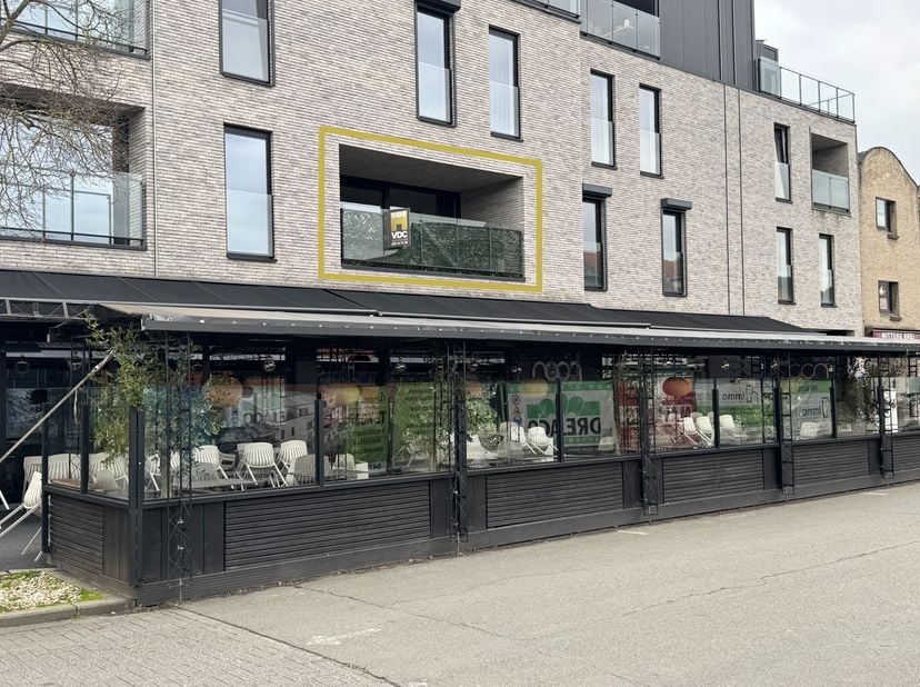 In Residentie &#039;La Prestige&#039;, gelegen in het centrum van Leopoldsburg, vinden we dit gezellig appartement terug.&lt;br /&gt;
&lt;br /&gt;
Via de inkomhal passeer j