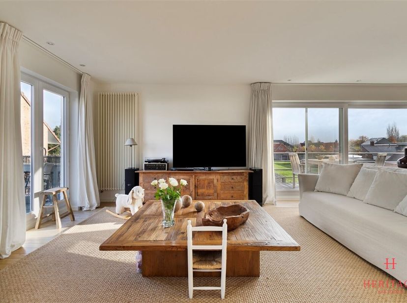 A vendre : appartement duplex élégant à Olsene (Zulte)&lt;br /&gt;
Cet appartement duplex spacieux et lumineux combine parfaitement le confort et une situat