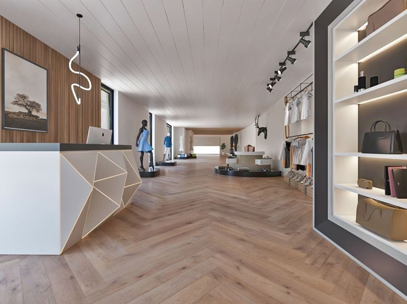 Ben je omwille van de Noord-Zuid gedwongen je huidige pand te verlaten dan is dit misschien de perfecte locatie om een nieuwe start te maken!&lt;br /&gt;
Di