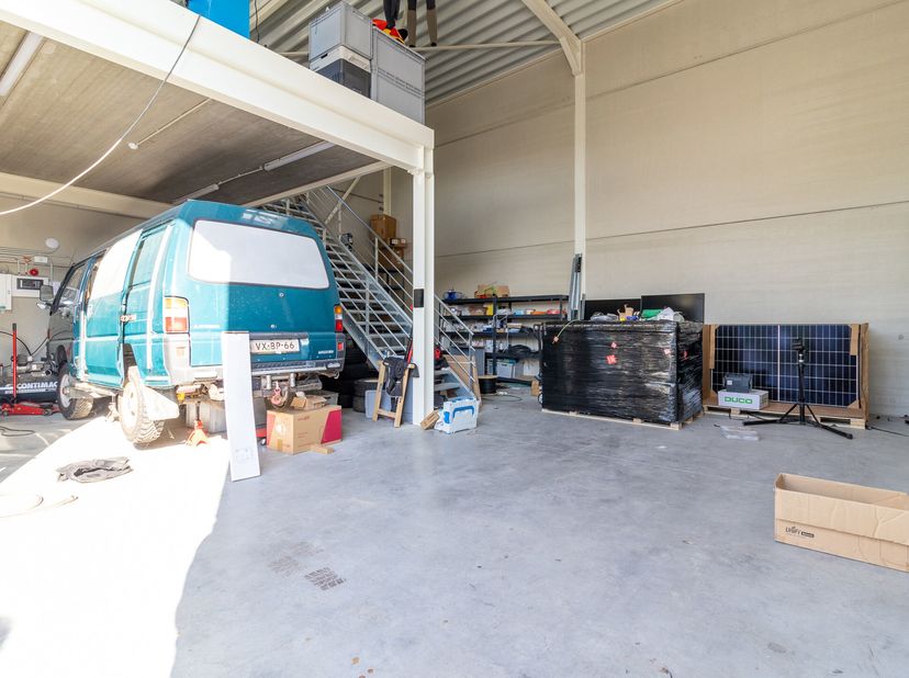 /! Plusieurs espaces disponibles à la location sur ce projet tout neuf.&lt;br /&gt;
Espace intérieur aménageable en fonction de l&#039;activité, en accord avec l