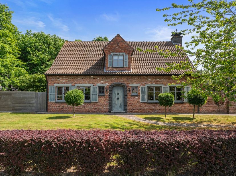 Nieuw te koop bij Prolan Vastgoed:&lt;br /&gt;
&lt;br /&gt;
Karaktervolle villa grote tuin&lt;br /&gt;
&lt;br /&gt;
Bezoekdag op zaterdag 31 mei enkel op afspraak via 0491 25