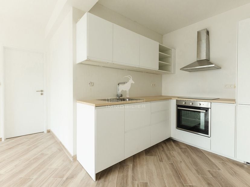 Referentie Agentschap: L6031-385&lt;br /&gt;
VIRTUELE RONDLEIDING: https://immo360.immo-facile.com/vtour/fr/5vneec&lt;br /&gt;
Ontdek dit prachtige appartement in