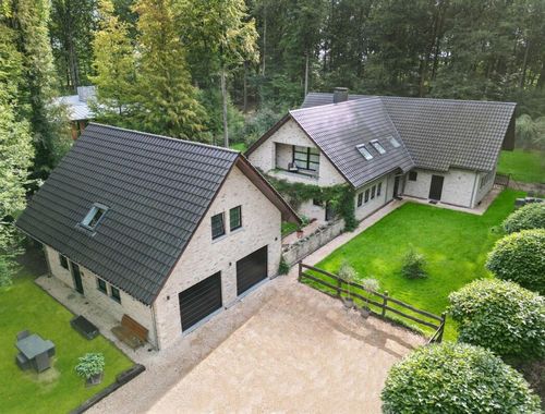                                         Eengezinswoning te koop in Namur, € 1.050.000

