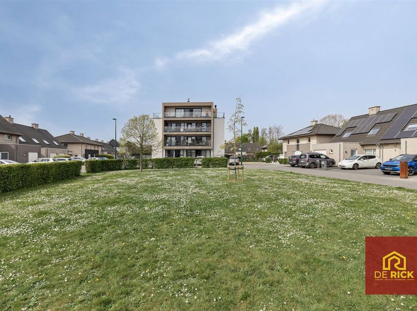 Bienvenue dans ce bel appartement à Alost, un choix idéal pour ceux qui recherchent le confort et la modernité. Cet appartement élégant offre une surf