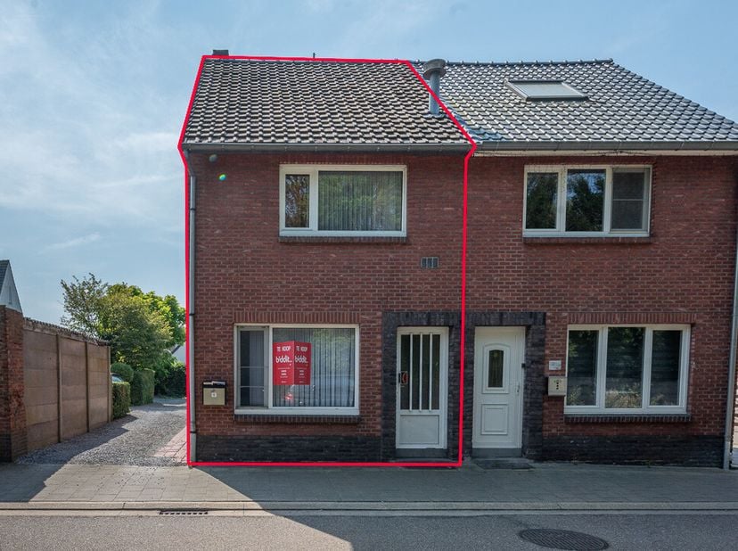 TE RENOVEREN WONING &lt;br /&gt;
 &lt;br /&gt;
Een te renoveren woning gelegen te Pelt, vierde afdeling Neerpelt, tweede afdeling, sectie C, nummer 0663X2P0000, g