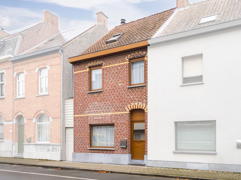 Maison centrale avec chambres à vendre à Deerlijk&lt;br /&gt;
Maison centrale prête à emménager avec 5 pièces et un agréable jardin à vendre dans un emplace