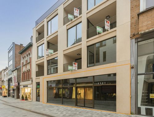                                         Commerce à louer à Aalst, € 12.000
