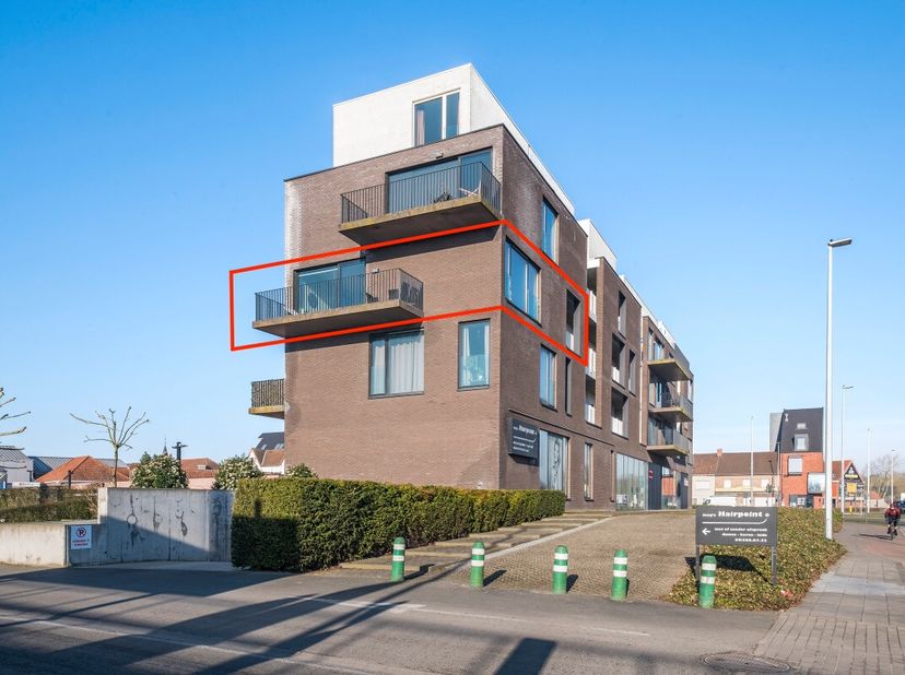[[ DIT PAND NEEMT DEEL AAN DE ERA OPEN HUIZEN DAG OP 14/6 VAN 9:30 TOT 10:30 ]] Deinze: 1 slaapkamer appartement met lichtrijke leefruimte op toplocat