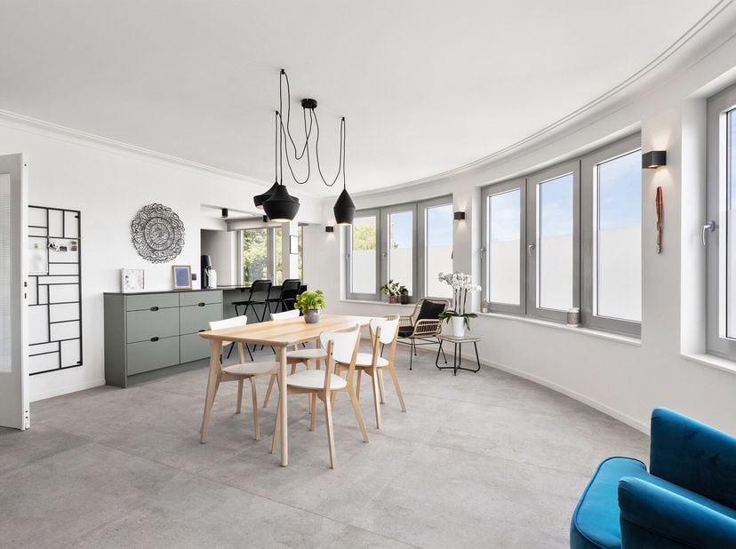 Découvrez ce magnifique appartement rénové situé dans le dynamique Strombeek-Bever.&lt;br /&gt;
Bien que cet appartement ne soit pas un neuf (achat possible
