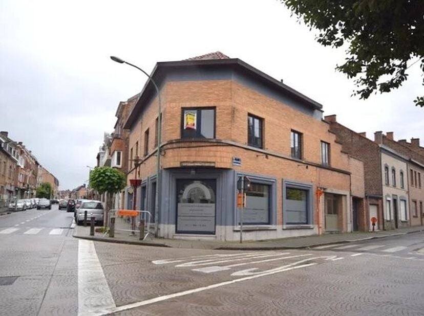 Appartement à louer
                    à 3400 Landen