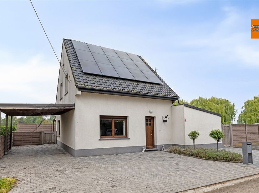 Gerenoveerde woning met grote tuin op 29a in groene, rustige omgeving&lt;br /&gt;
Deze instapklare, gerenoveerde woning bevindt zich op een perceel van maar