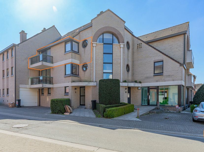 EERTSE BEZOEKDAG ZATERDAG 3 MEI  VAN 12u TOT 14u (ENKEL OP AFSPRAAK !)&lt;br /&gt;
BURST - Kwalitatief afgewerkt en perfect instapklaar appartement&lt;br /&gt;
Di