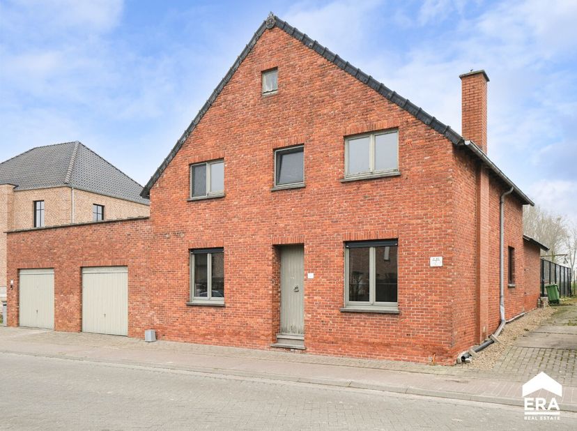 [[ CE BIEN PARTICIPE À LA JOURNÉE MAISONS OUVERTES ERA LE 14/6 DE 13:00 À 14:00 ]]&lt;br /&gt;
Ce bien participe à la Journée Maisons Ouvertes ERA. Visitabl