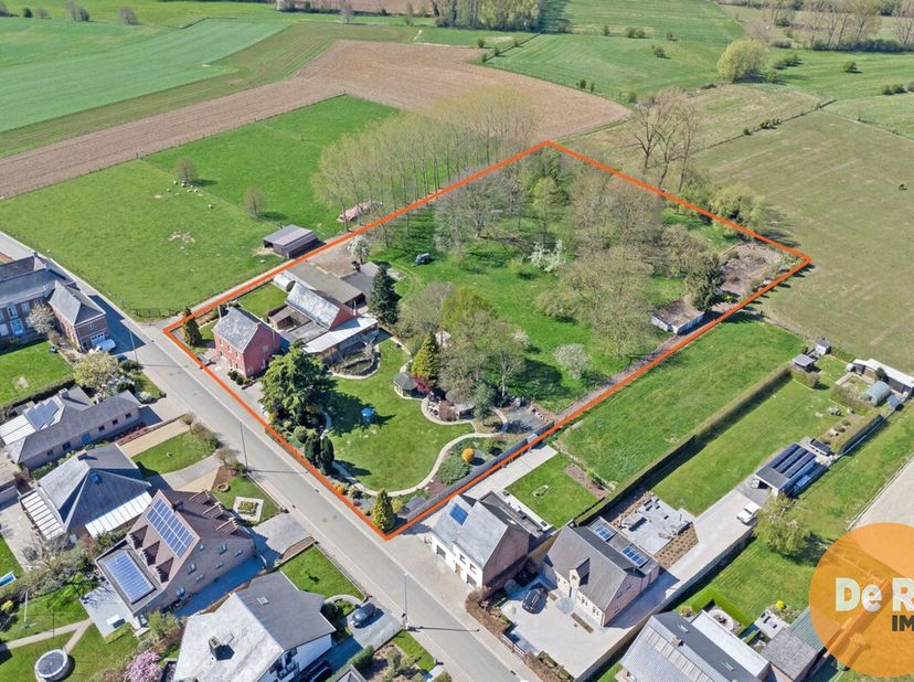 EERSTE BEZOEKMOMENT ZATERDAG 03 MEI VAN 9U TOT 14u (OP AFSPRAAK)&lt;br /&gt;
WOUBRECHTEGEM - Karaktervolle renovatiewoning op 1ha 25a 50ca&lt;br /&gt;
In het land