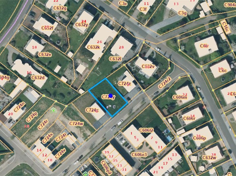 ***** Bekijkt u dit pand via Zimmo? Ga direct naar https://av-vastgoed.be/tekoop/6308 waar u meer informatie terug vindt! *****&lt;br /&gt;
&lt;br /&gt;
LIGGING&lt;b