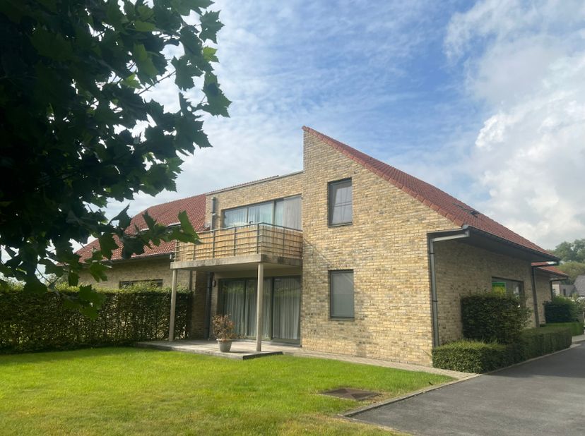Appartement à louer
                    à 8600 Diksmuide