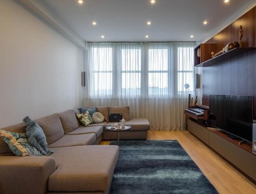                                         Gemengd gebruik te koop in Waremme, € 920.000

