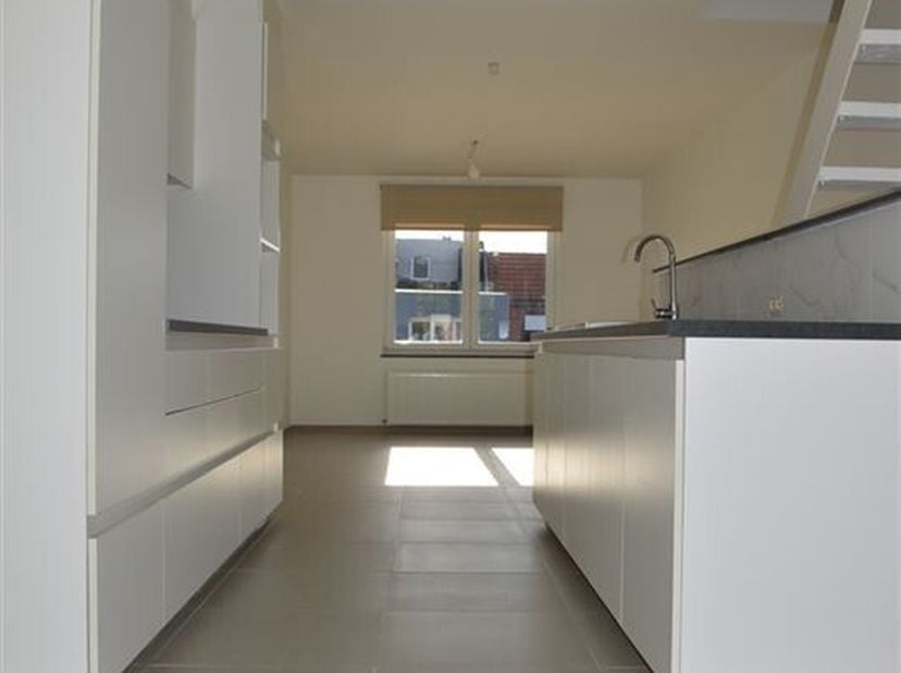 Gezellige instapklare woning.&lt;br /&gt;
Deze gezellige woning is perfect geschikt voor een jong koppel, singles of als starterswoning. &lt;br /&gt;
Op het gelij