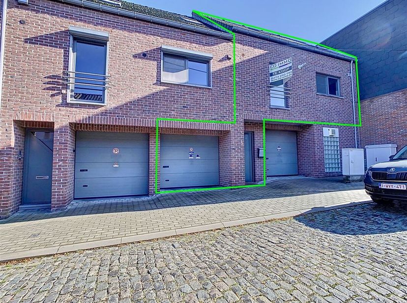 Gezellige gesloten bebouwing met een terras en garage, gelegen te Tienen, Keistraat 5 -  KI 967 euro.&lt;br /&gt;
Een perfecte starterswoning of investering