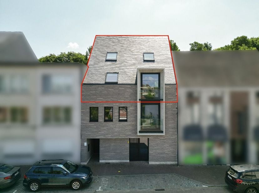 Dit ruime-appartement met 2 slaapkamers is gelegen op de 2de verdieping van blok van 3 appartementen in Westerlo-centrum. Het appartement heeft een pr