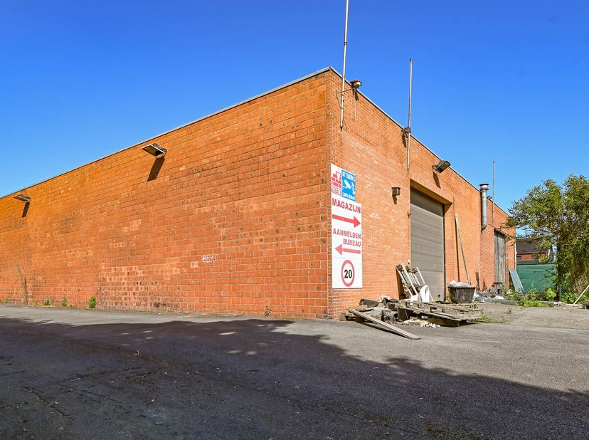 Bien professionnel à vendre
                    à 9130 Kieldrecht