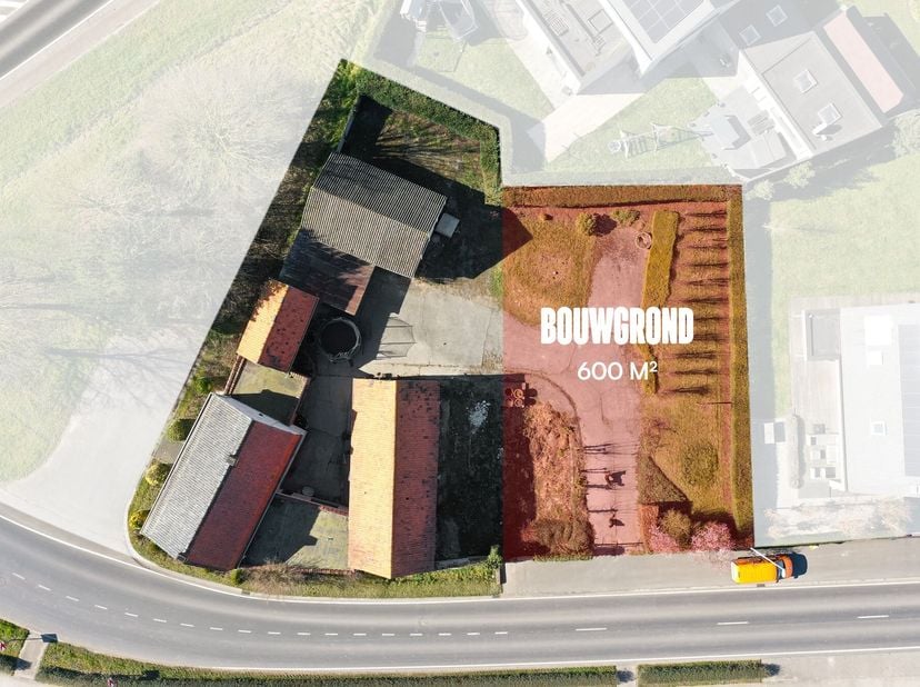 Deze bouwgrond wordt u te koop aangeboden met landelijk zicht en gelegen aan de rand van het centrum Poperinge.&lt;br /&gt;
Er  is reeds een verkavelingspla