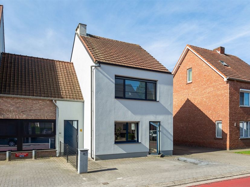 Fijne gezinswoning met 2 tot 3 slaapkamers en zonnige tuin &lt;br /&gt;
Op zoek naar een instapklare gezinswoning met een zonnige tuin, veel ruimte en een p