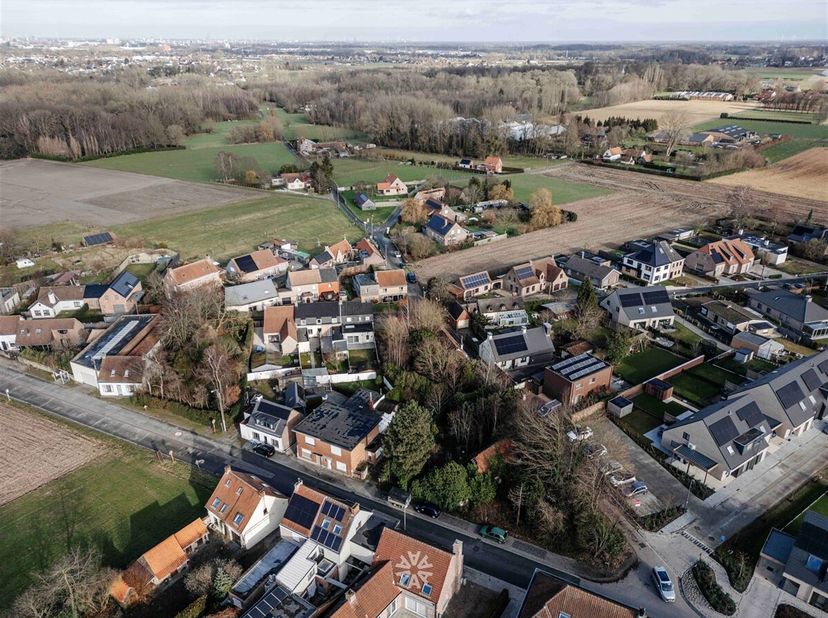 Merelbeke - Op zoek naar een perceel of projectgrond van 1231 m2 in Merelbeke? &lt;br /&gt;
Dan is dit misschien iets voor u! &lt;br /&gt;
De verkoop gaat hier ov