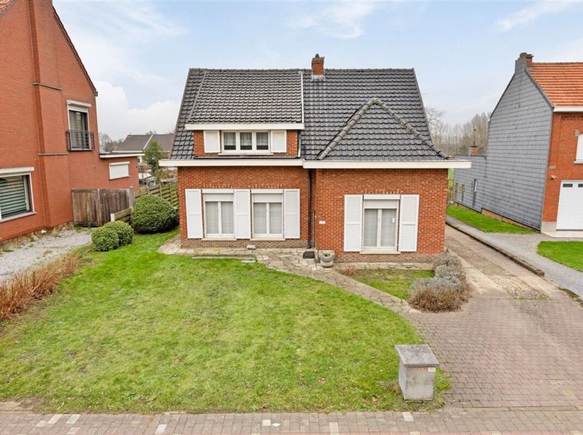 Woonst met karakter te Holsbeek!&lt;br /&gt;
Ontdek deze woning op een goede locatie te Holsbeek vlak nabij Leuven. &lt;br /&gt;
De woning is voorzien van een gro