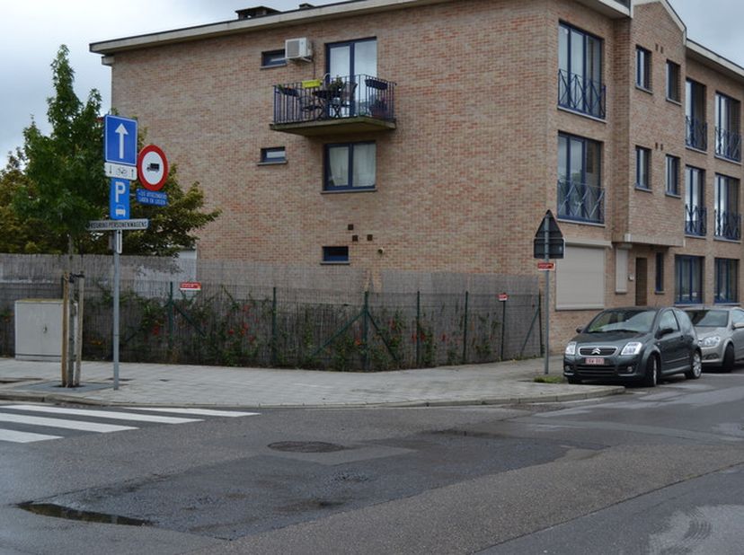 Meer info op immoboost.be of bel Sven 0477/31.99.93&lt;br /&gt;
&lt;br /&gt;
Deze autostaanplaats is gelegen in een ondergronds garagecomplex van een recent gebou