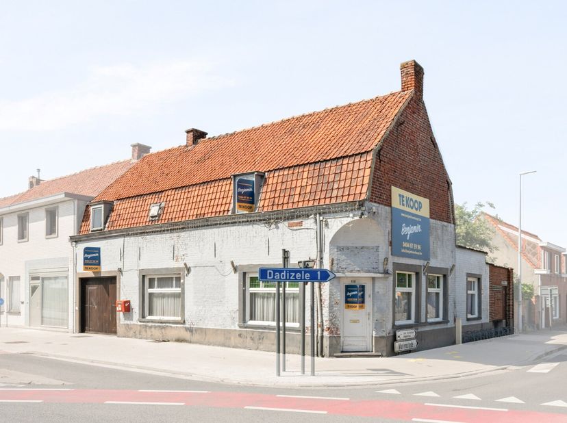 - Te renoveren hoekwoning te Dadizele&lt;br /&gt;
- Interessante ligging verbindingsweg Menen-Roeselare: Meensesteenweg 118, Dadizele&lt;br /&gt;
- Te renoveren/a